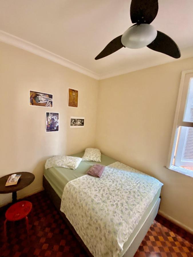 Rio Guesthouse - Um Quarteirao Da Praia De Copacabana Рио де Жанейро Екстериор снимка