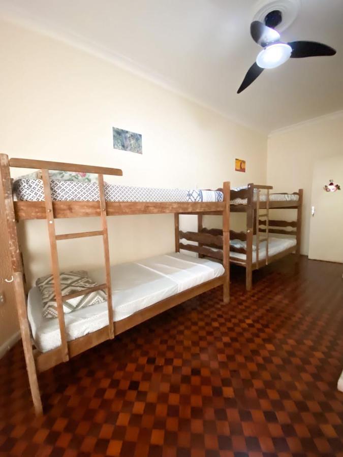 Rio Guesthouse - Um Quarteirao Da Praia De Copacabana Рио де Жанейро Екстериор снимка