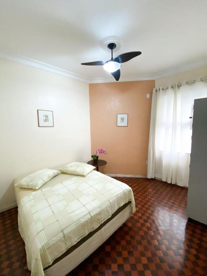 Rio Guesthouse - Um Quarteirao Da Praia De Copacabana Рио де Жанейро Екстериор снимка