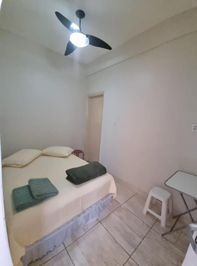 Rio Guesthouse - Um Quarteirao Da Praia De Copacabana Рио де Жанейро Екстериор снимка